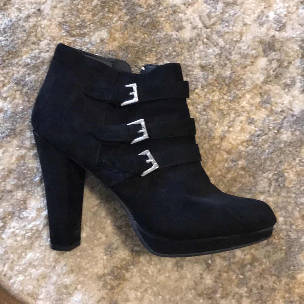 Heels with straps